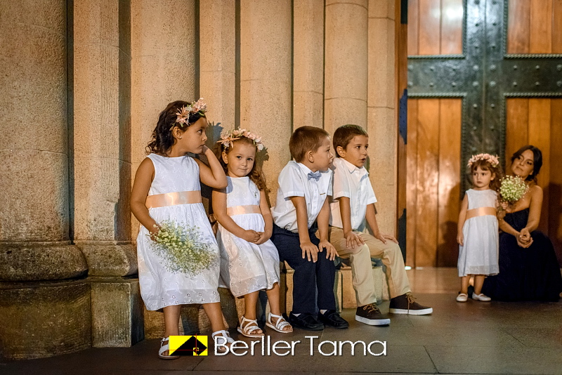 Fotos de Casamiento en Finca Madero, hotel Emperador, y Parroquia Santa Teresita del Niño Jesus